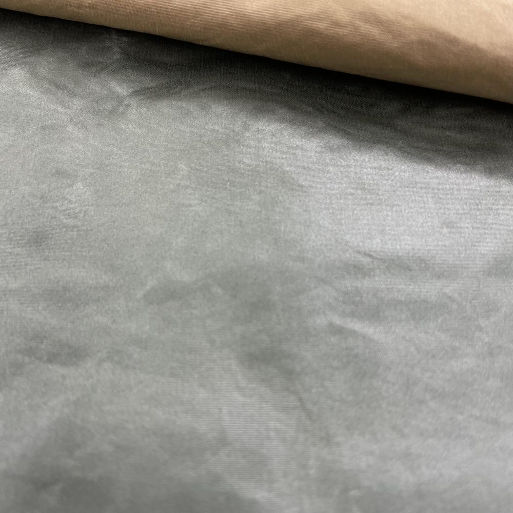尼龍/聚酯割纖記憶布 復古滾筒+表面光澤撥水加工